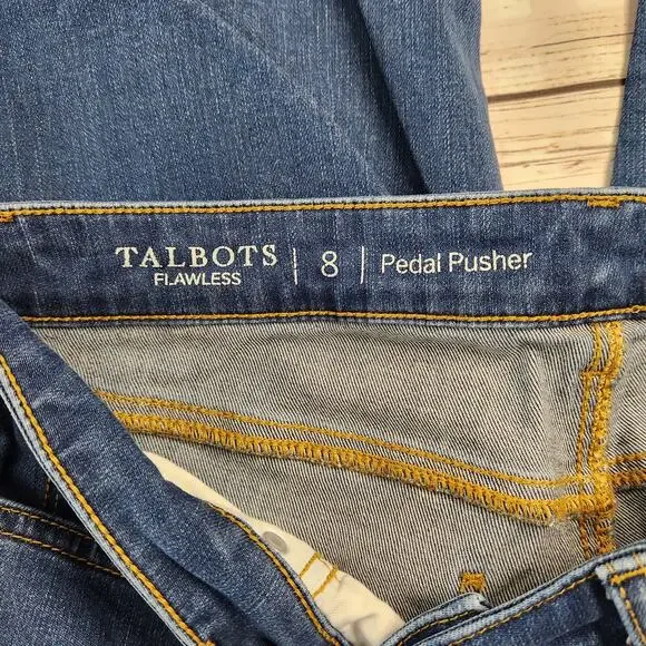 Talbots Woman's Flawless 8 Pedal Pusher Capri Denim Casual - Picture 8 of 9